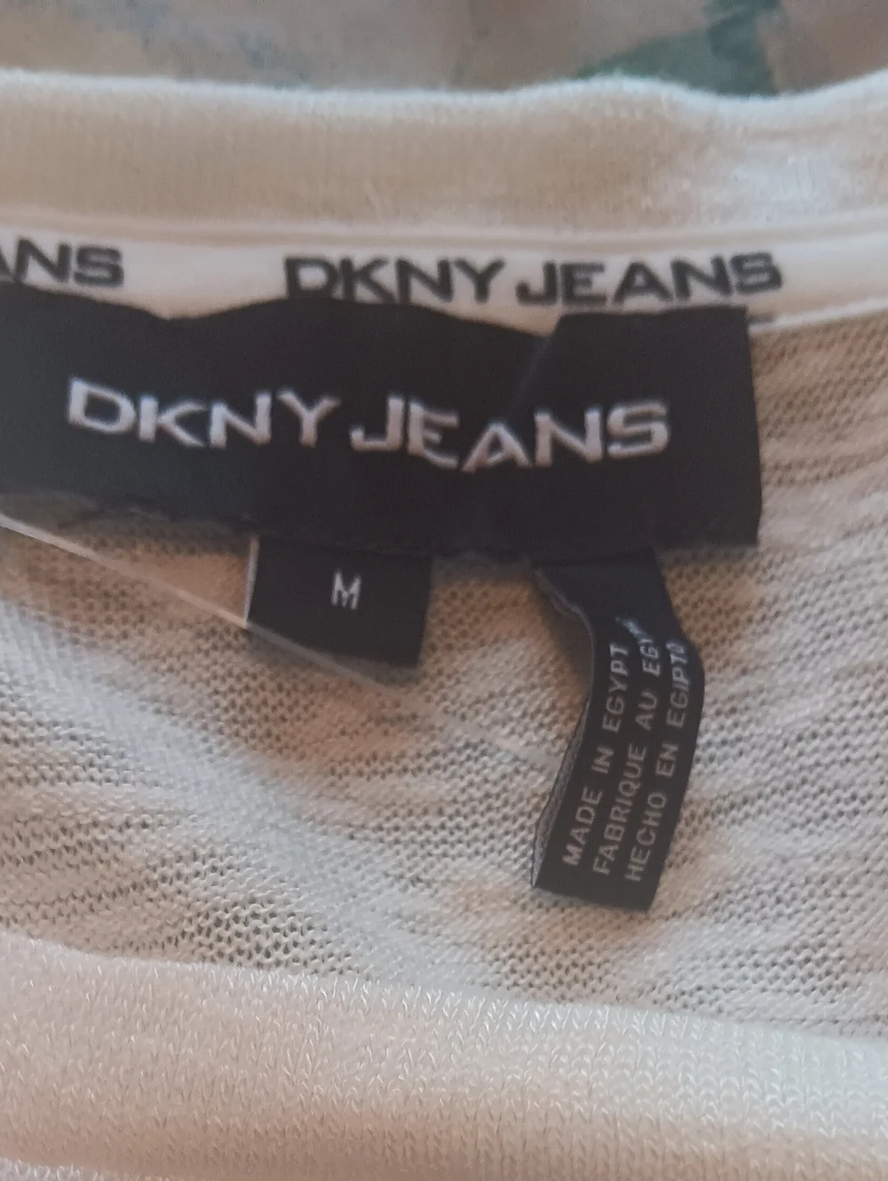 LAST CHANCE!! DKNY White Puff Sleeve Tie Front Top NWOT Medium - Picture 5 of 5